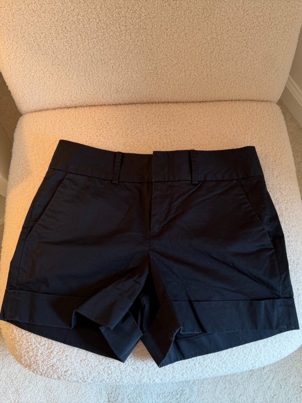 Club Monaco Women's Black Dress Shorts – Size 4